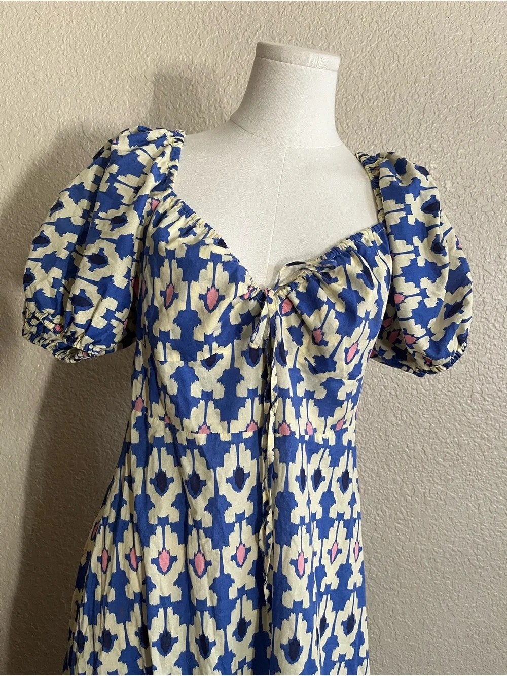Zara Blue and Cream Puff-Sleeve Midi Dress - Picture 3 of 10